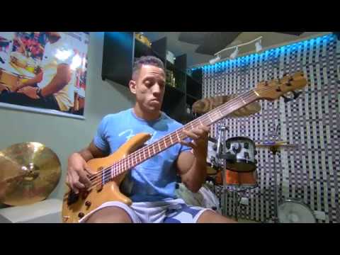 Danilo Martins - TOCANDO CONTRA - BAIXO ?!?!?!  (Use Fone)