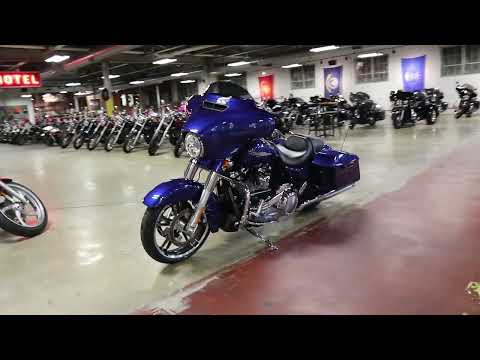 2017 Harley-Davidson Street Glide® Special in New London, Connecticut - Video 1