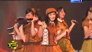 Download lagu JKT48 - Yuuhi Wo Miteiruka 'Apakah Kau Melihat Matahari Senja' Tennis Indoor Senayan mp3 Download lagu JKT48 - Yuuhi Wo Miteiruka 'Apakah Kau Melihat Matahari Senja' Tennis Indoor Senayan mp3