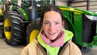 Where Does Laura Farms Work?
