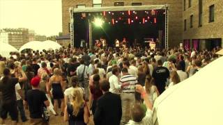 Shaggy - Girls Just Want To Have Fun (live)