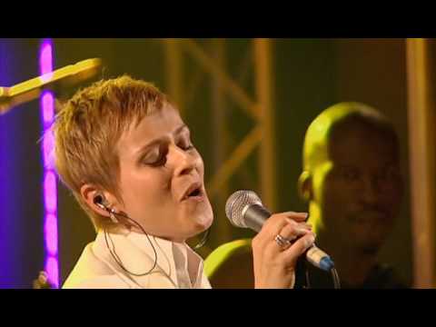 Lisa Stansfield (2/17) -  The Real Thing