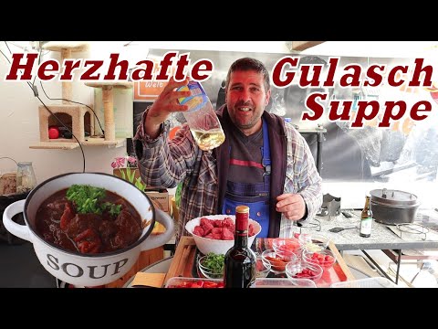 Herzhafte Gulaschsuppe im Dutch Oven