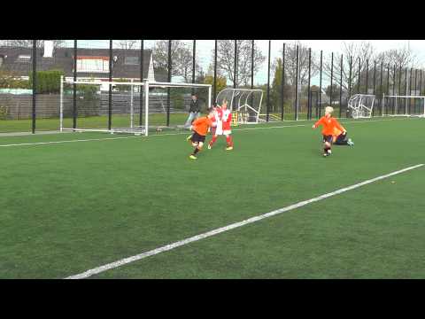 5 nov 2011 VV De Meern E6 - UVV E7 beker 2-1 Doelpunt Rick, assist Sven