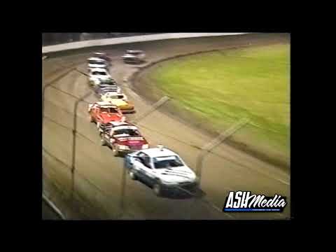 Modified Production: 2000/01 National Title - Consolation - Lismore Speedway - 15.04.2001