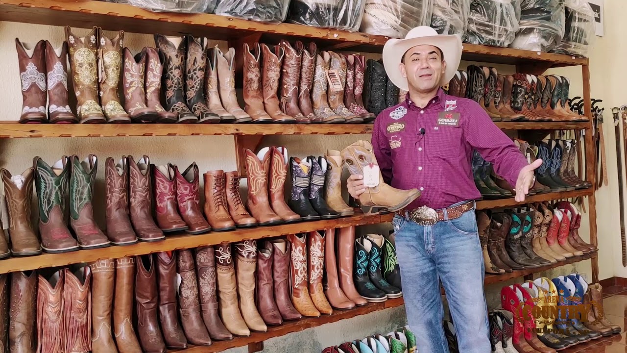 Botas Country Goyazes: A maior variedade está aqui, na Arena Country Echaporã!