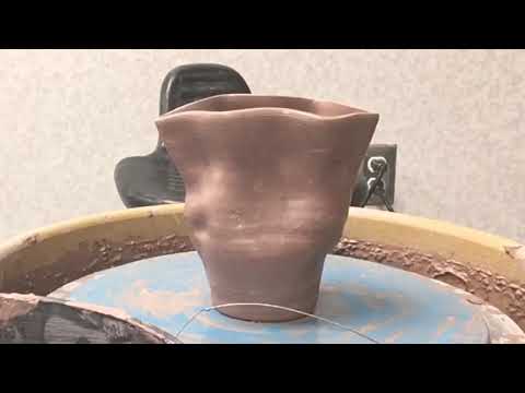 download lagu mp3 mp4 Clam Vase, download lagu Clam Vase gratis, unduh video klip Clam Vase