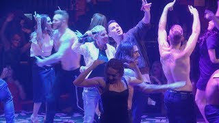 Ellen & Channing Tatum Get Rowdy at ‘Magic Mike Live’ video