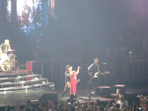 Green Day Philly/Little Girl in Phillies Shirt