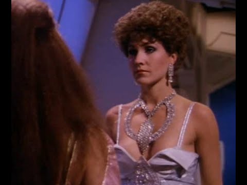 Catfight - Elegant and beautiful heroine easily beaten up and KO'd by villlainess