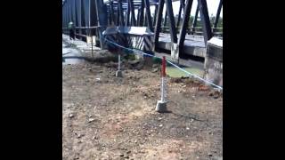 preview picture of video 'Jembatan comal amblas'