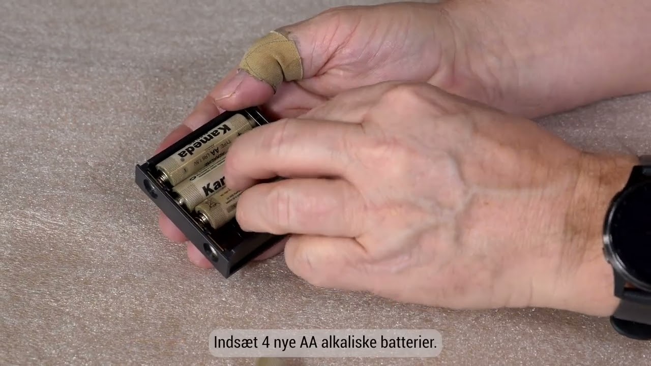 LOKI berøringsfri desinfektionsdispenser til spray, valgfri RAL CLASSIC