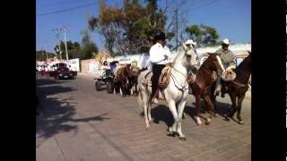 preview picture of video 'Desfile 20 De Noviembre 2011 Ixtlahuacan De Los Membrilllos Parte 1'