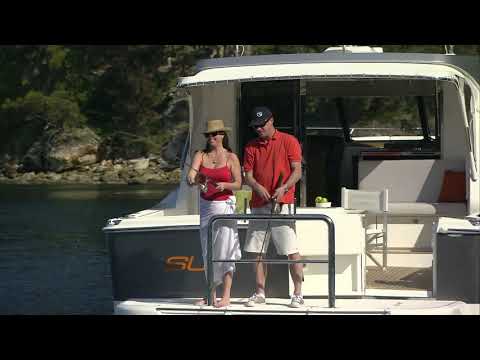 Riviera 445 SUV Lifestyle 30sec