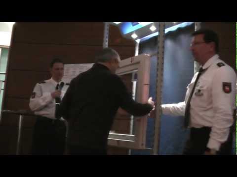 So schnell lässt sich ein Fenster aufhebeln