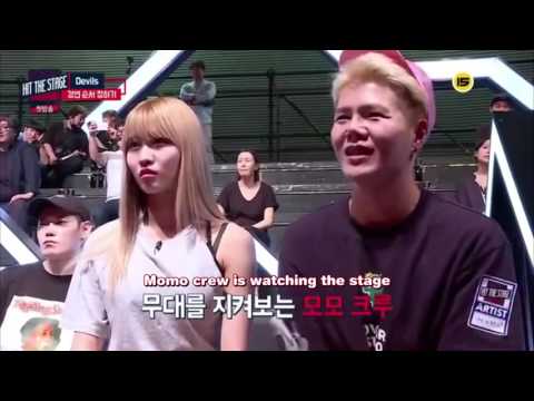 [Eng Sub] 160727 HIT THE STAGE Momo's biggest competitor is ...Hyoyeon?