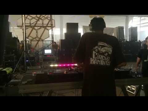 TiKi ExPeRiEnCe 2k18 - Ciuffo Circus Bandits dj set