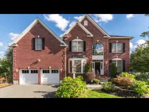 10 Hunnewell St, Wellesley Hills MA - Myra George - Tel 978-660-4067