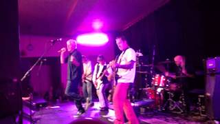 Guided by Voices- Xeno Pariah/Fast Crawl live in Cincinnati