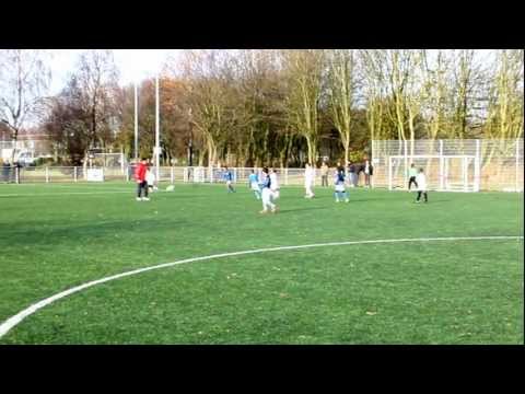Voetbal fragmenten DWS E3 2012-Zeeburgia E5  (6-2)  Oefenwedstrijd