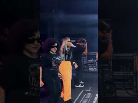 Yara Tchê cantando Nós Dois em Altaneira-CE | Central dos Desejeiros