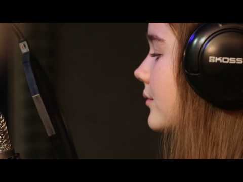 WERONIKA BASĄG - KTO WIE CZY ZA ROGIEM - cover