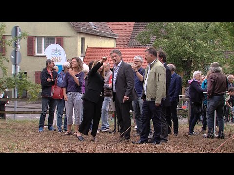 Manfred Lucha besucht Genossenschaftsprojekt in Unterjesingen