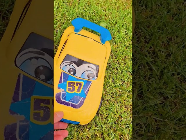 Vídeo relacionado con Dickie Toys Happy Runner vehículo de juguete - Vehículos de juguete (Multicolor, 3 año(s), 6 año(s), Niño/niña, 270 mm) , color/modelo surtido