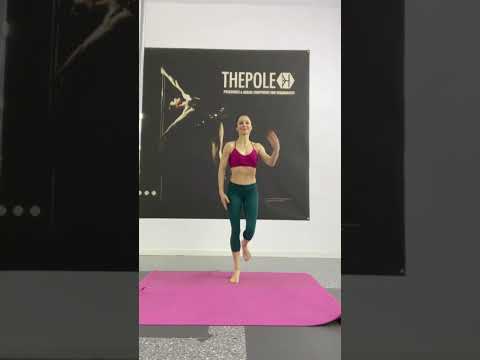 Warm up and move your body with Elena Gibson 02