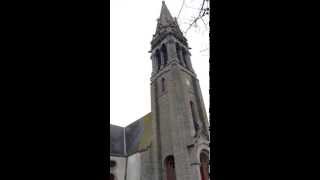 preview picture of video 'Église Saint-Symphorien de Surzur - Sonnerie Dominicale'