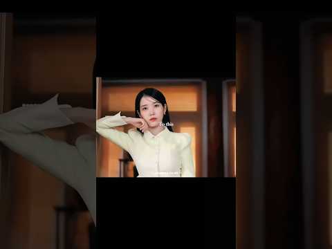 The chemistry is chemistrying 😩🔥 #kdrama #iu #byeonwooseok #perfectcrown