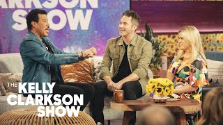 Justin Willman's Christmas Magic Trick Scares Kelly and Lionel Richie video