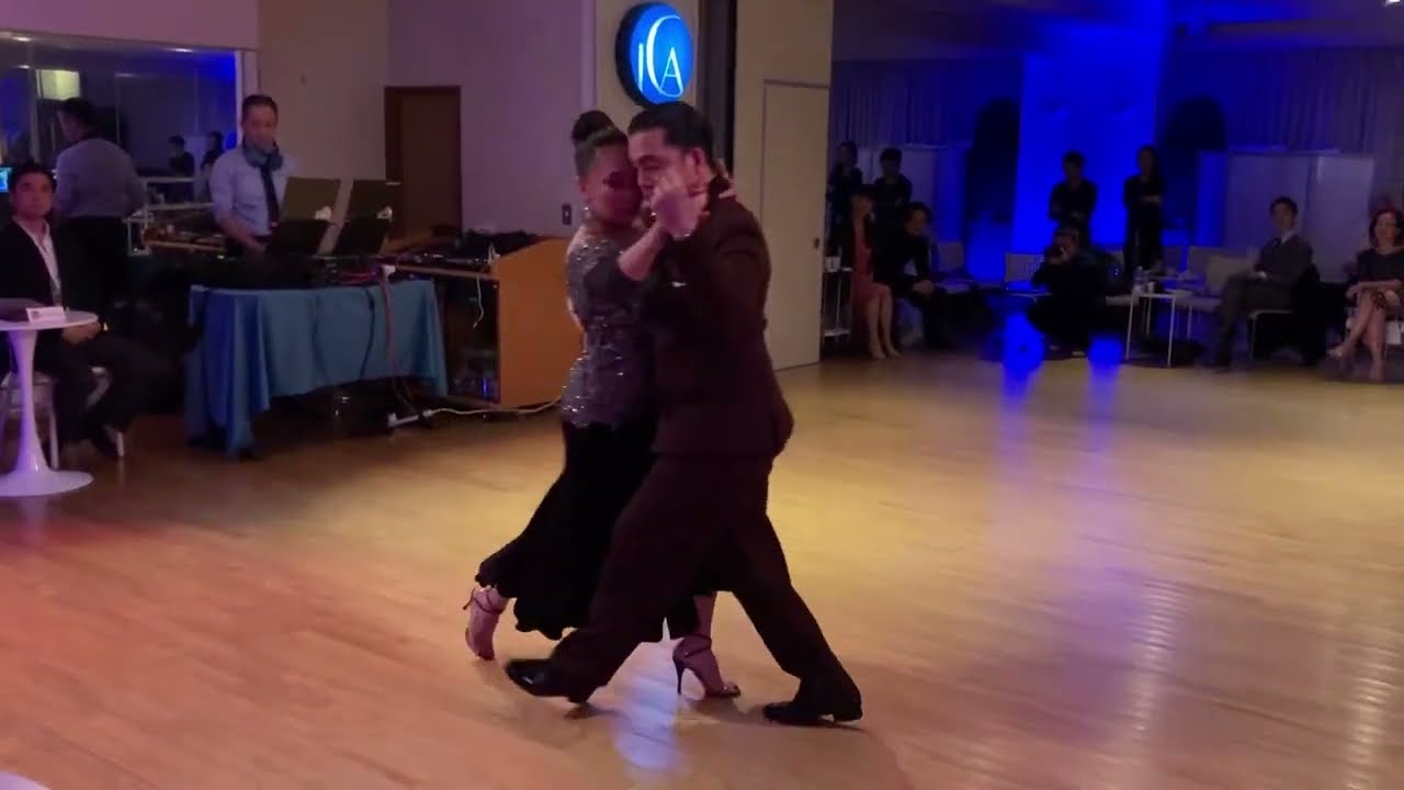 Amelia Rambe & Ferrol Mathew - Temo (Orquest Tipica Victor)