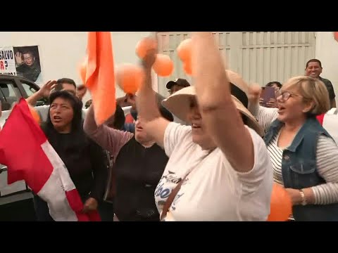 Supporters of Peru ex-president Fujimori celebrate as court ordered his release | AFP