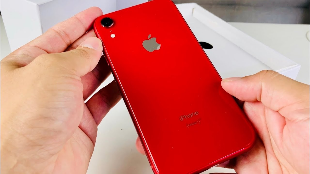 iPhone XR Amazon Renewed Review (2020)