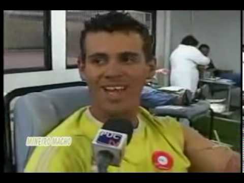Mineiro doando sangue - exibido Programa Arte Opiniao