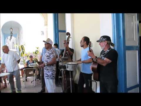 536. Grupo musical en Cienfuegos. Cuba.
