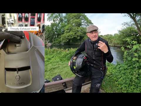 1st Mossy review on the Schuberth E2 Flip adventure helmet | @BikerHeadz