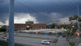 preview picture of video 'An Almost Tornado over Downtown Louisville, KY 2008'