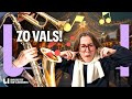 Waarom spelen bandjes op kerstmarkten zo vals?