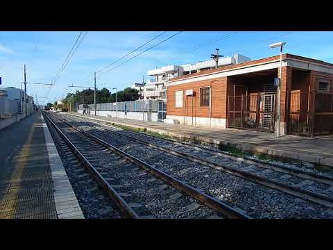 E402B 156 pr IC 703 Roma Termini-Bari Centrale, in transito a Bari Palese!