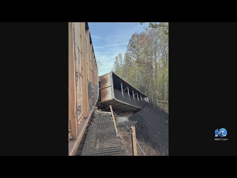 53 railroad cars, 2 engines derail in New Kent County