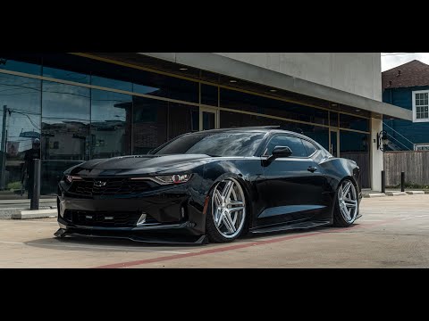 Slammed Camaro on 22s | Ferrada Wheels
