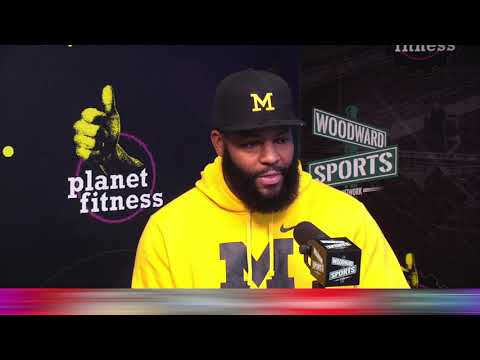 Who should the Detroit Lions sign prior to the NFL Draft?