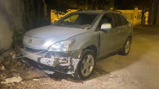 រថយន្តលុចសុីសRX400h​ ស្លាកលេខភ្នំពេញ​ 2BC 4023​ បុ  កគ្នាជាមួយរថយន្តទ្បង់គ្រីសស័រ​ ពណ៌​ ស​ ស្លាកលេខ​