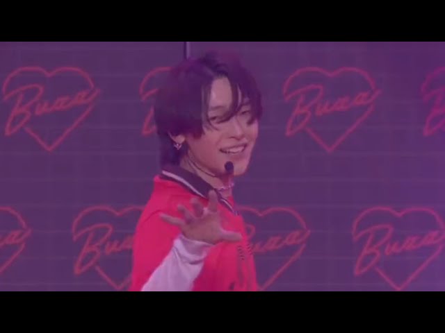 &TEAM - Buzz Love LIVE PERFORMANCE <img src=