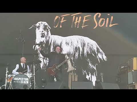 THE INSPECTOR CLUZO - 17 JUIN 2022 - HELLFEST MAINSTAGE 1 - Put Your Hands Up