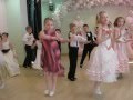 танец мы маленькие дети.AVI 