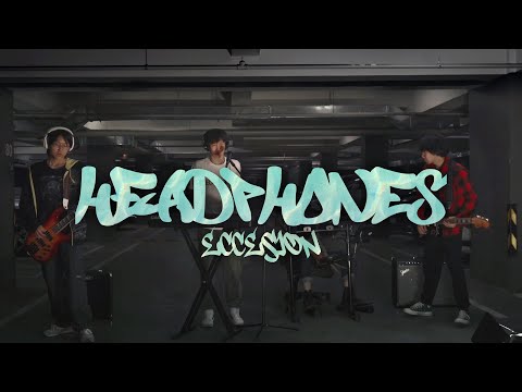 Eccesion - Headphones (Official Performance Video)