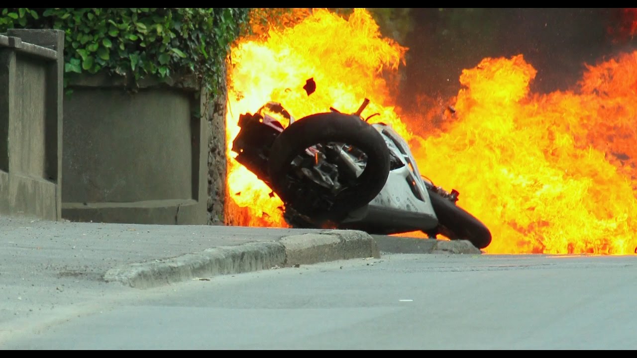 Watch Now Tourist Trophy : Closer To The Edge - Full Documentary TT3D (Subtitles Available !!) Tourist Trophy : Closer To The Edge - Full Documentary TT3D (Subtitles Available !!)